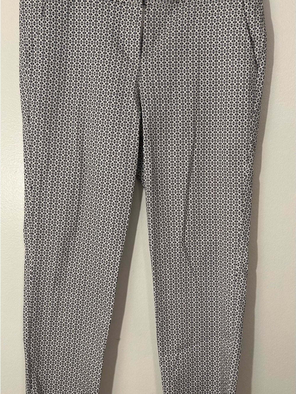 Printed Black & White Geometric Slim Pants
